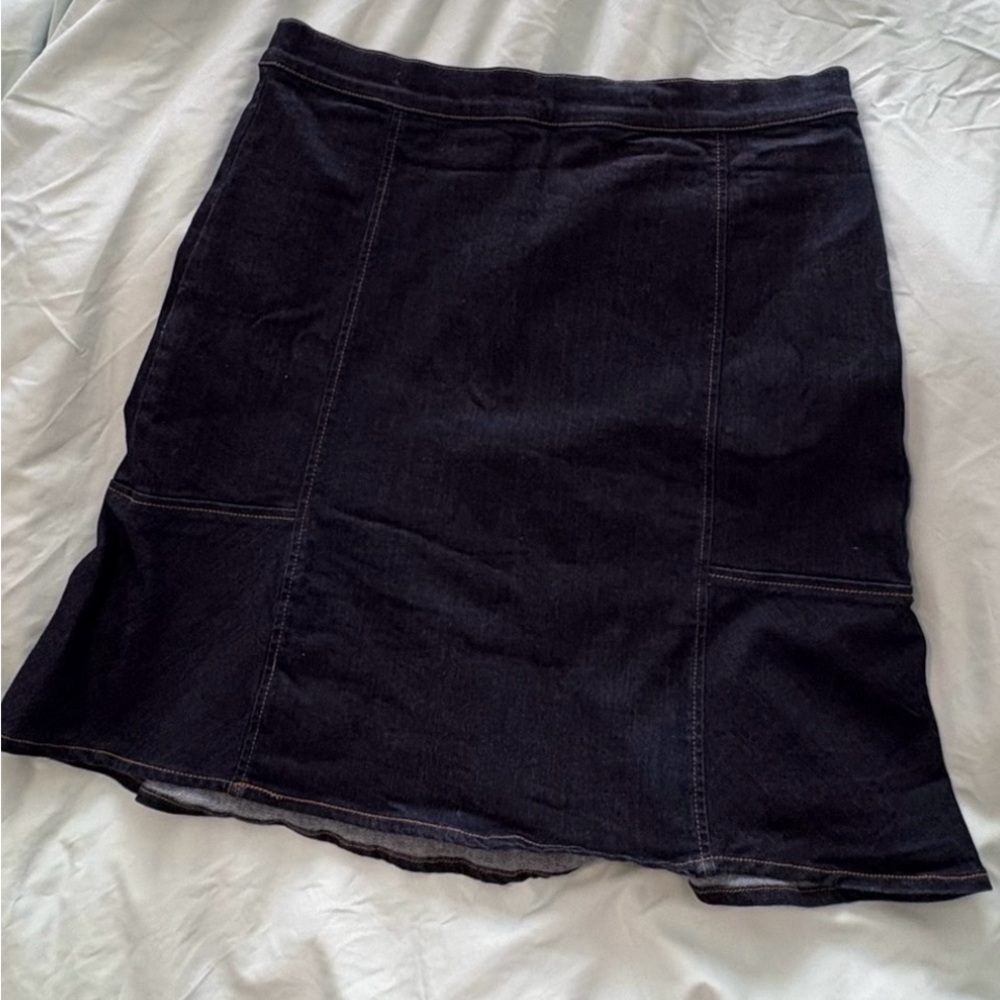 Ann Klein denim skirt-like new!!!! Size 14!